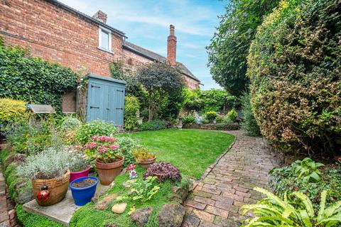 4 bedroom cottage for sale, Broad Green, Wellingborough NN8