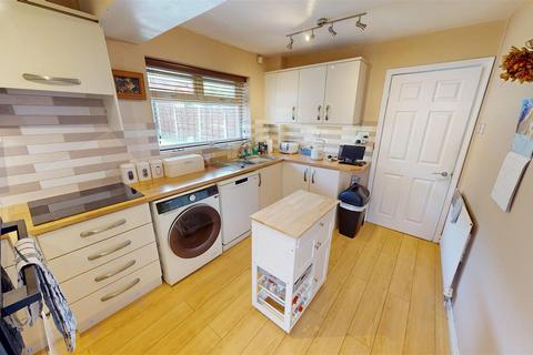 3 bedroom semi-detached house for sale, Irlam Road, Flixton, Manchester, M41