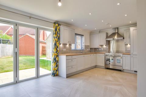 5 bedroom detached house for sale, Woodlands Park, New Homes