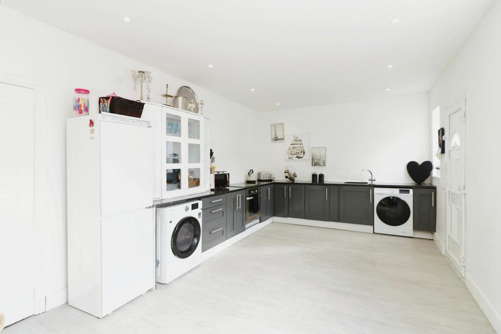 Monton Road, Eccles, Manchester 5 bed house for sale £675,000