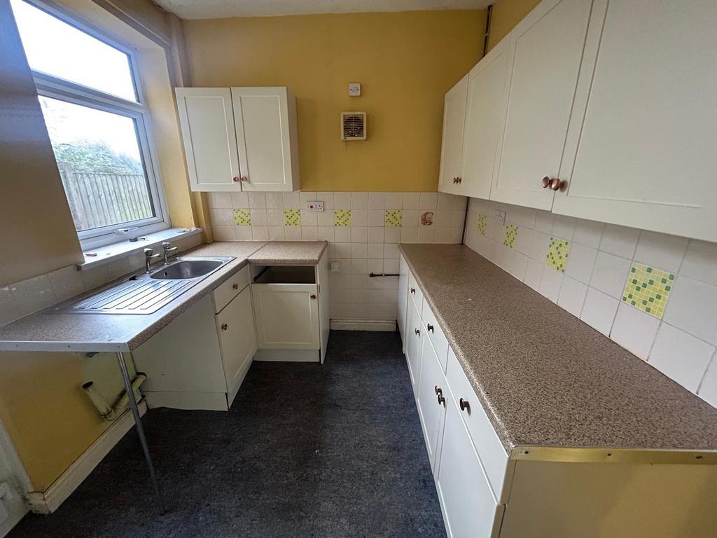 Sherwood Street, Newton, Alfreton 2 bed terraced house to rent £650