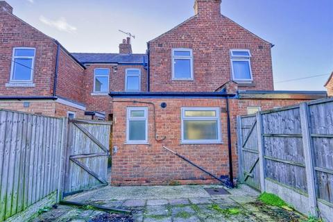 3 bedroom terraced house to rent, Dundonald Road, Chesterfield