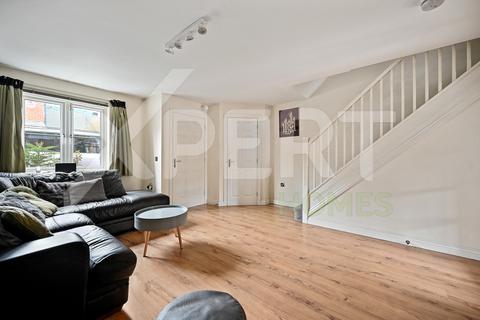 3 bedroom semi-detached house for sale, Nine Acres Close, Hayes UB3