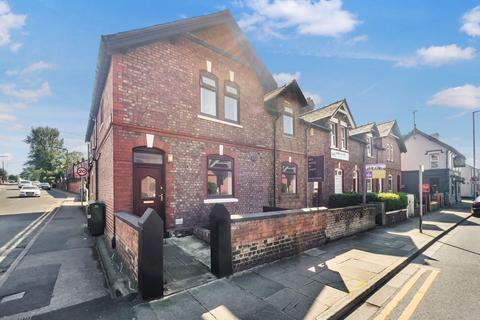 6 bedroom end of terrace house for sale, Aughton Street, Ormskirk L39