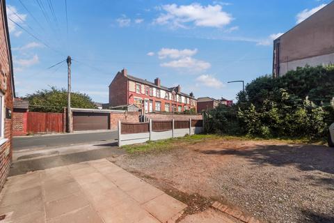 6 bedroom end of terrace house for sale, Aughton Street, Ormskirk L39