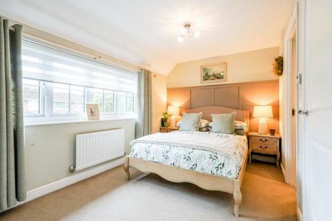19 Higgins Lane, Burscough, Ormskirk, L40 7AZ