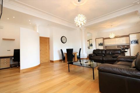 2 bedroom flat to rent, Devonshire Terrace, Glasgow, Glasgow City, G12