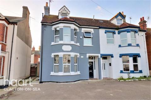 2 bedroom flat to rent, Hayes Road