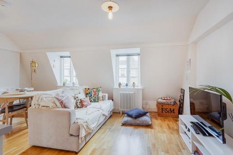 1 bedroom apartment to rent, Charlotte Street, Fitzrovia, W1T
