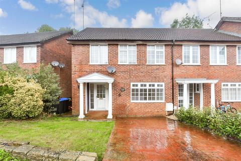 3 bedroom end of terrace house for sale, Waterside, East Grinstead, West Sussex