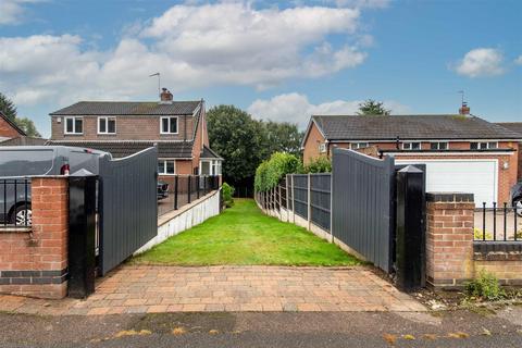 3 bedroom property with land for sale, Maple Avenue, Sandiacre, Nottingham