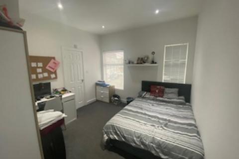 5 bedroom end of terrace house for sale, Terry Road, Coventry, CV1