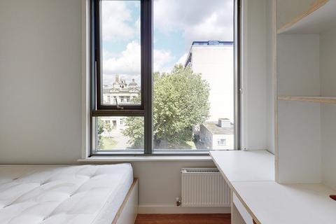 undefined, Mile End Road, London E1