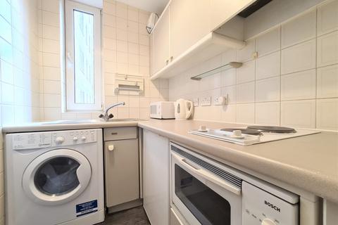 2 bedroom flat to rent, Sloane Avenue, Chelsea, London, SW3