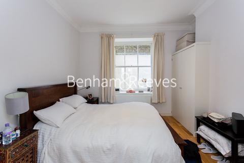 2 bedroom apartment to rent, Kensington Court Gardens, Kensington W8