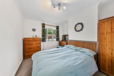 7 Jubilee Close, Kingston Upon Thames, KT1 4DH