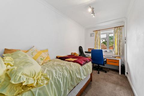 7 Jubilee Close, Kingston Upon Thames, KT1 4DH