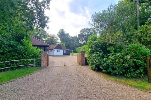 4 bedroom bungalow for sale, Copthorne, Crawley, West Sussex, RH10