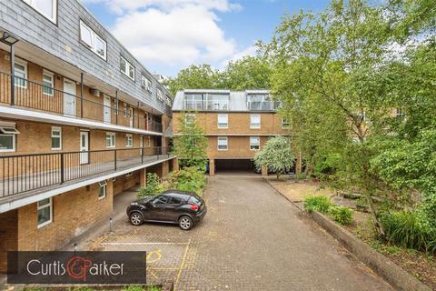 7 Tomlinson Close, London, W4 4DR