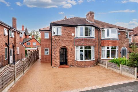 4 bedroom semi-detached house for sale, Fairlands Road, Sale