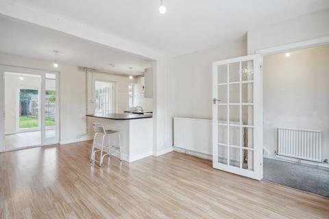 28 Skylark Road, Denham, Uxbridge, UB9 4HS