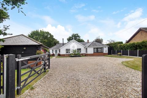 4 bedroom bungalow for sale, Lodge Lane, Colchester CO4