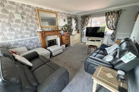 4 bedroom detached house for sale, Garden Avenue, Ilkeston