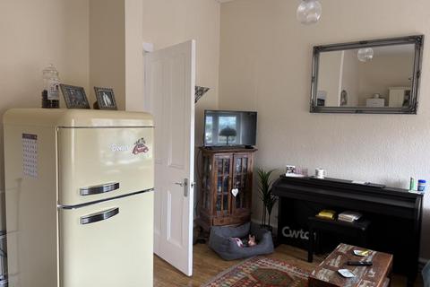 2 bedroom apartment to rent, Camden Court,  Brecon,  LD3