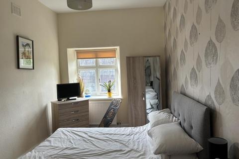 2 bedroom apartment to rent, Camden Court,  Brecon,  LD3