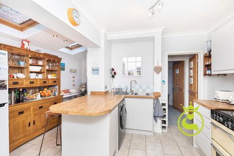 3 bedroom terraced house for sale, Warren Road, Poole BH14