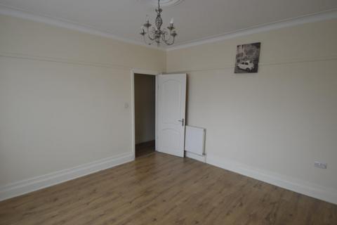 14 Palm Road, Romford, RM7 7AR