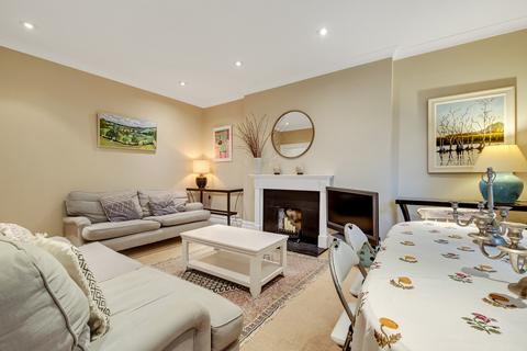 2 bedroom flat for sale, Marloes Road, London, W8