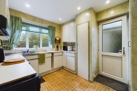 22 Buckmans Road, Crawley, RH11 7DR