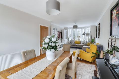 69 Gloucester Road, Wolverton, Milton Keynes, MK12 5EA