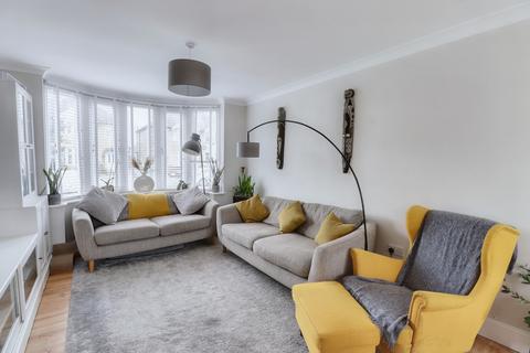 69 Gloucester Road, Wolverton, Milton Keynes, MK12 5EA