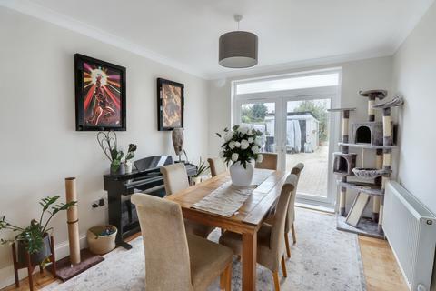 69 Gloucester Road, Wolverton, Milton Keynes, MK12 5EA