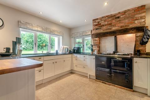 3 bedroom detached house for sale, Powntley Copse, Alton, Hampshire