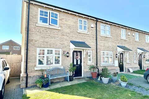 3 bedroom end of terrace house for sale, Hamlet Close, Preston PR4