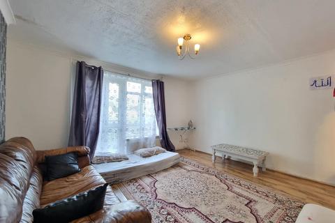 2 bedroom flat for sale, Bagleys Springs, Romford