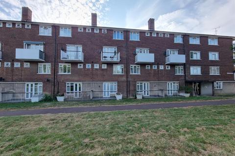 2 bedroom flat for sale, Bagleys Springs, Romford