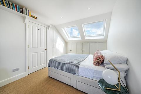 4 bedroom end of terrace house for sale, Toynbee Road, Wimbledon Chase