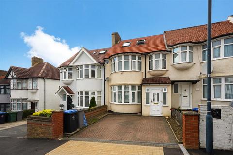 4 bedroom terraced house for sale, The Grove, Kingsbury