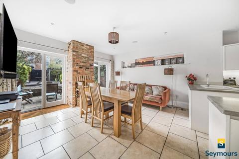 3 bedroom detached house for sale, Sandfield Terrace, Surrey GU1