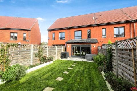 3 bedroom townhouse for sale, Barnes Way, Cheadle