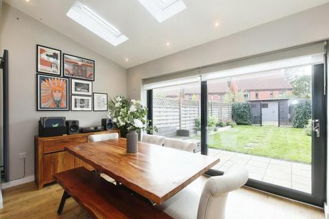 8 Barnes Way, Cheadle, SK8 2GH