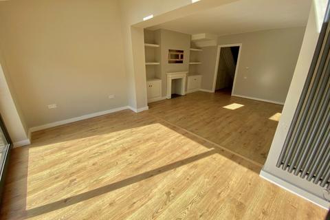 8 Barnes Way, Cheadle, SK8 2GH