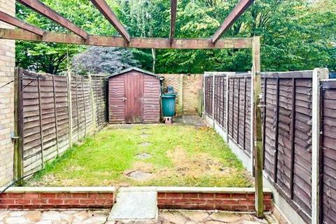 69 Appleton Fields, Bishop's Stortford, CM23 4DR