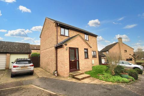 3 bedroom detached house to rent, Hempsted Mews, Norwich NR5