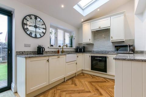 2 bedroom semi-detached house for sale, Cresswell Avenue, Forest Hall, NE12