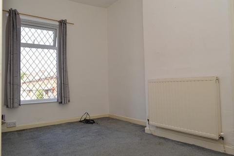 3 bedroom terraced house for sale, Hollins Road, Oldham